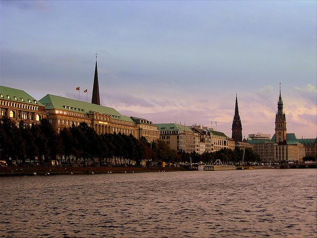 Alstersee bzw. Binnenalster in der Hansestadt Hamburg