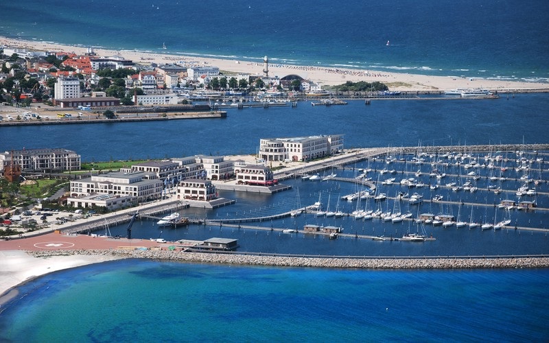 Luftbild der Yachthafenresidenz Hohe Düne in Rostock Warnemünde